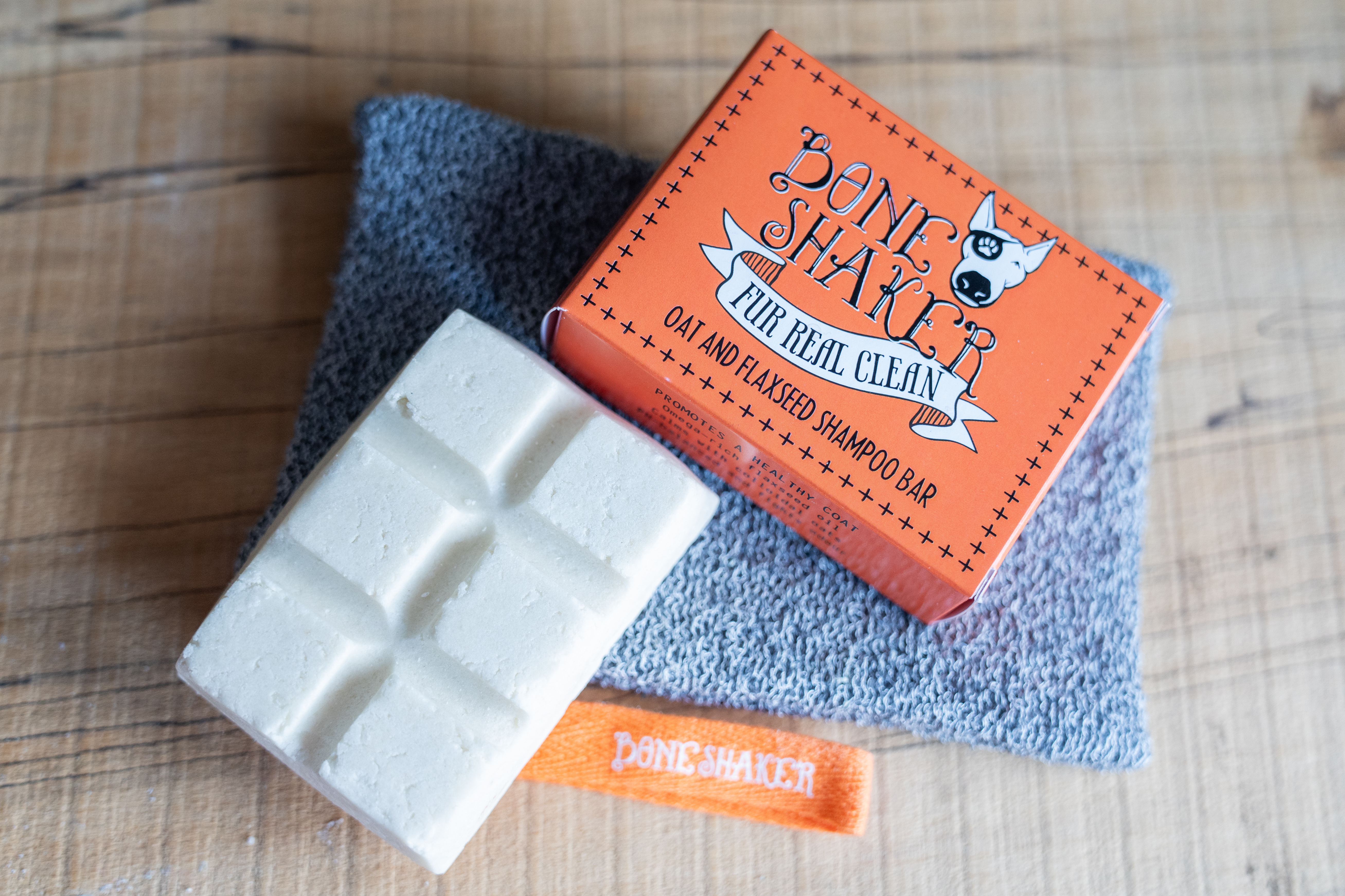 Healthy coat shampoo bar & Mucky mutt mit